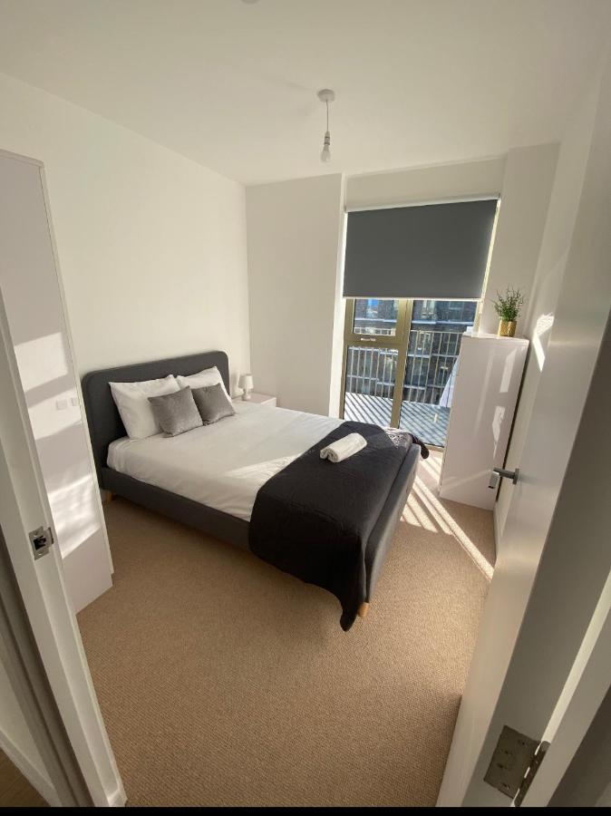 Riverside Rooms And Apartments Londra Exterior foto
