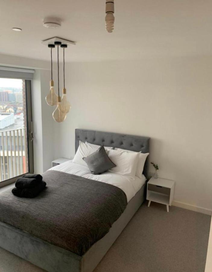 Riverside Rooms And Apartments Londra Exterior foto