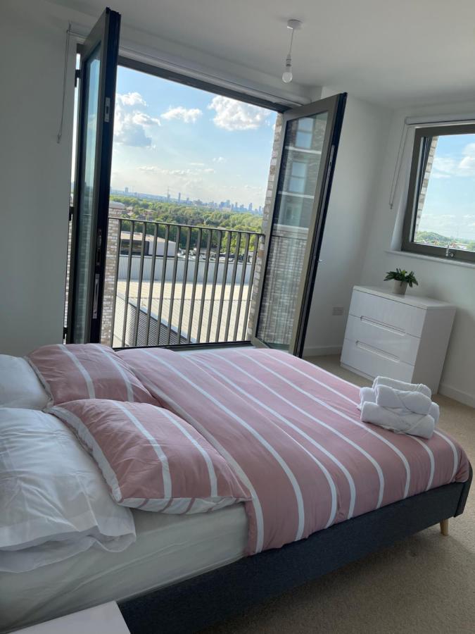 Riverside Rooms And Apartments Londra Exterior foto